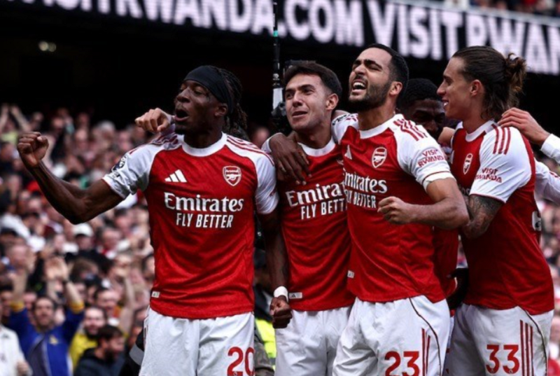 Joe Cole cảnh báo Arsenal: Áp lực từ khán giả có thể trở thành rào cản